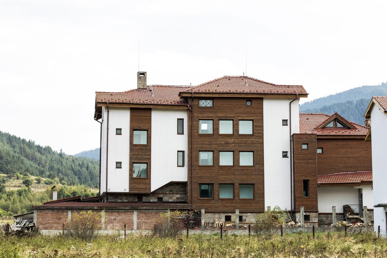 Boutique Hotel The White Pine Samokov Exterior photo
