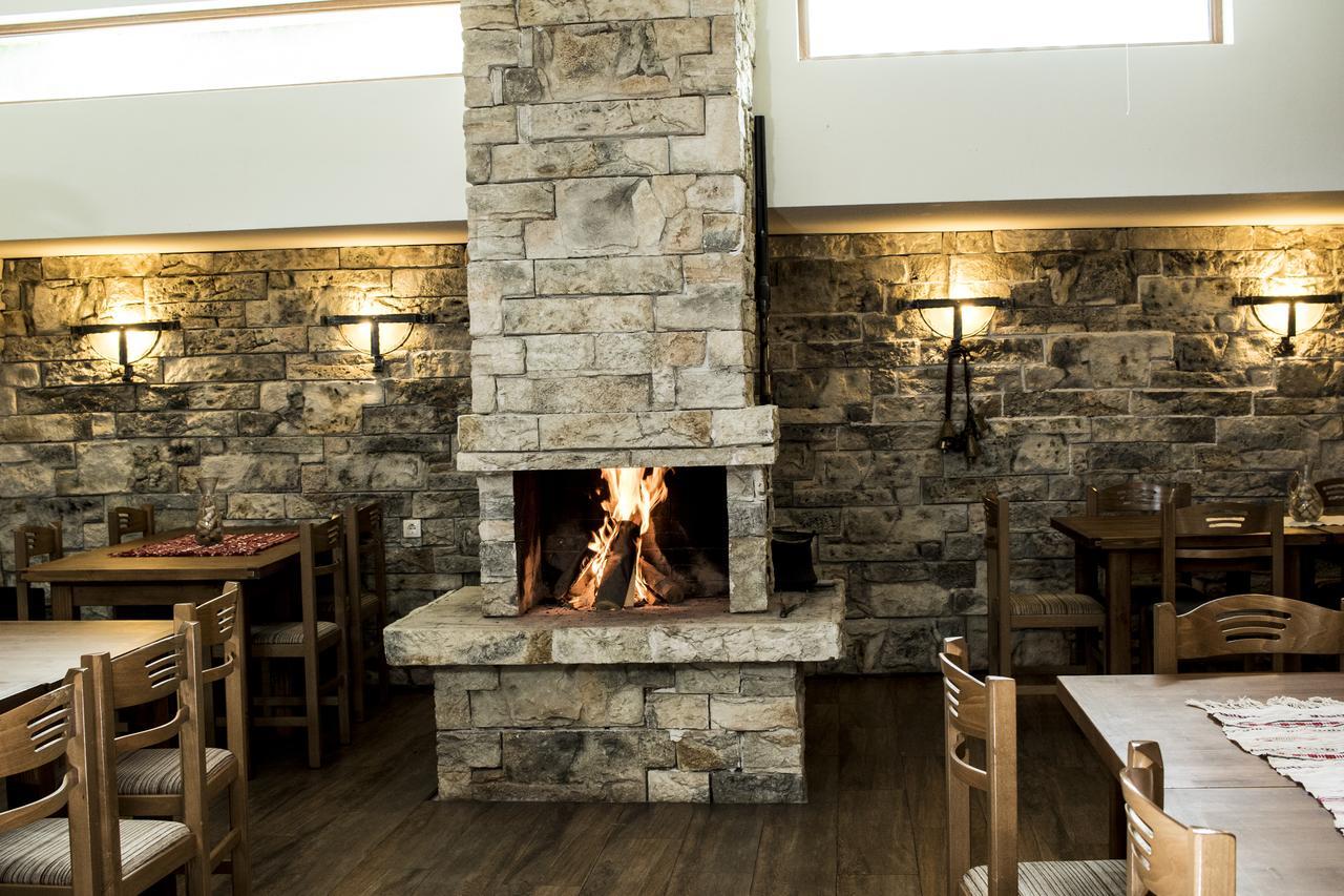 Boutique Hotel The White Pine Samokov Exterior photo